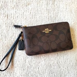 *NWOT-Coach Double Zipper Wristlet